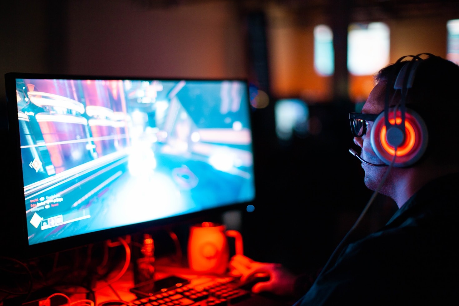 Intelligent Gaming: The Future of Online Entertainment